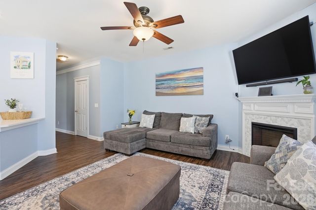 13747 Carleen Way Drive, Charlotte, NC 28213