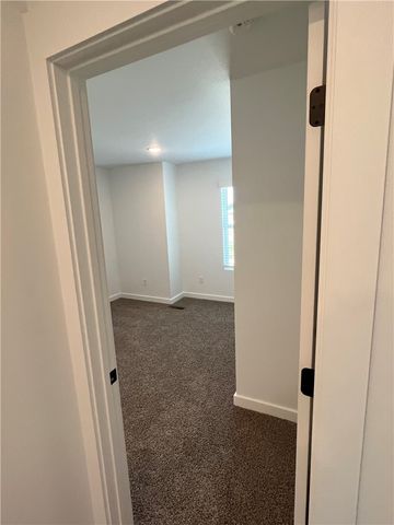 921 Ventnor Avenue, Centerton, AR 72719