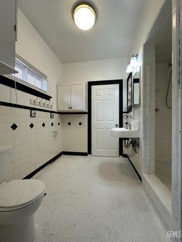 429 D Street, Taft, CA 93268