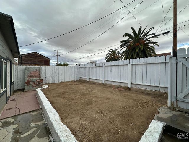 429 D Street, Taft, CA 93268