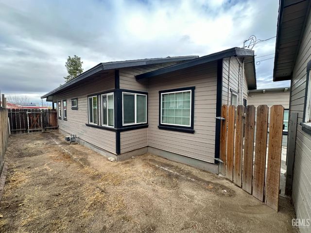 429 D Street, Taft, CA 93268