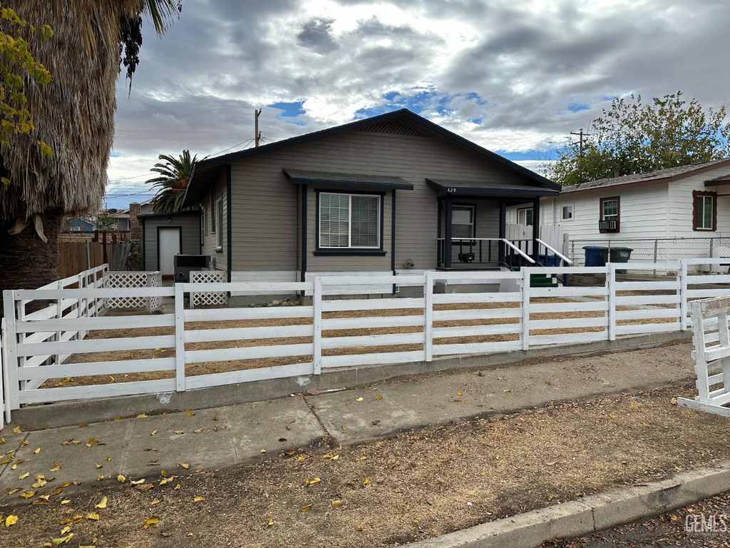 429 D Street, Taft, CA 93268