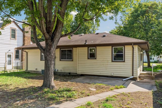 3845 Vera Cruz Avenue N, Robbinsdale, MN 55422