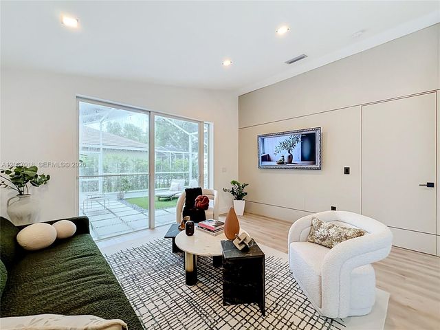 16523 Sapphire Street, Weston, FL 33331
