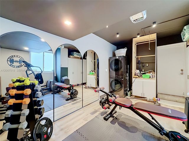 16523 Sapphire Street, Weston, FL 33331