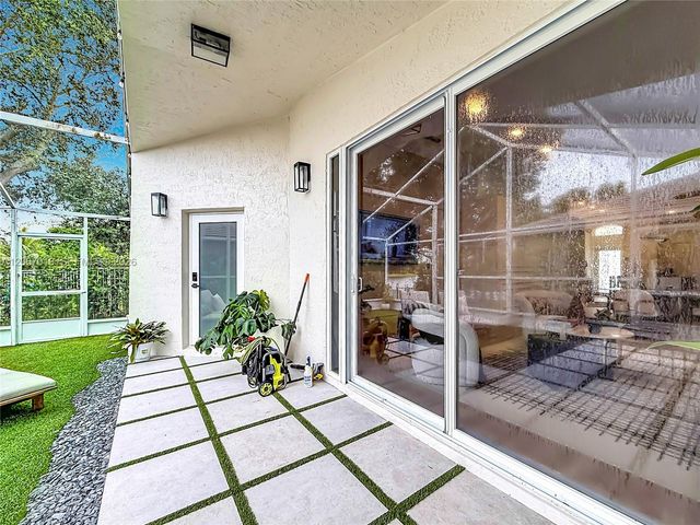 16523 Sapphire Street, Weston, FL 33331