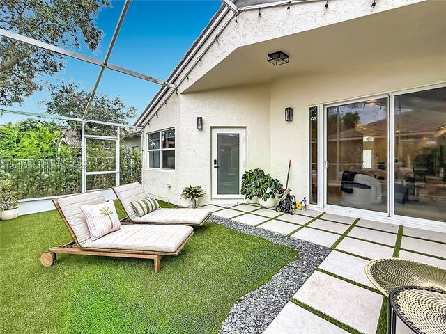 16523 Sapphire Street, Weston, FL 33331