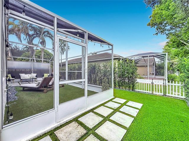 16523 Sapphire Street, Weston, FL 33331