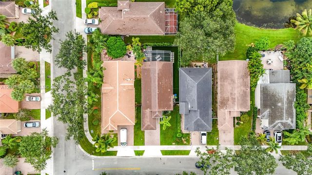 16523 Sapphire Street, Weston, FL 33331