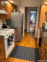 30 Rollingwood Drive 30, Brookfield, CT 06804