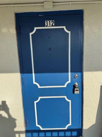 2960 Riverside Drive 312-2, Coral Springs, FL 33065