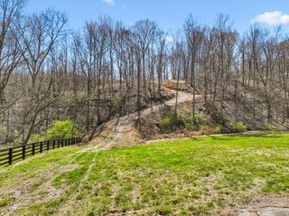 3819 Bear Creek Rd, Thompsons Station, TN 37179