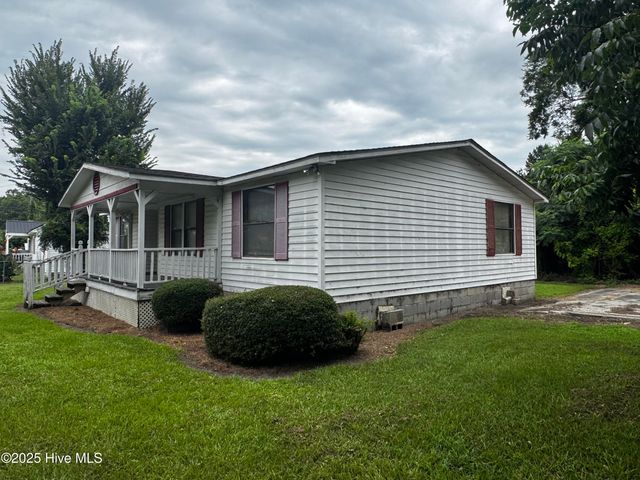 307 S Front Street, Warsaw, NC 28398