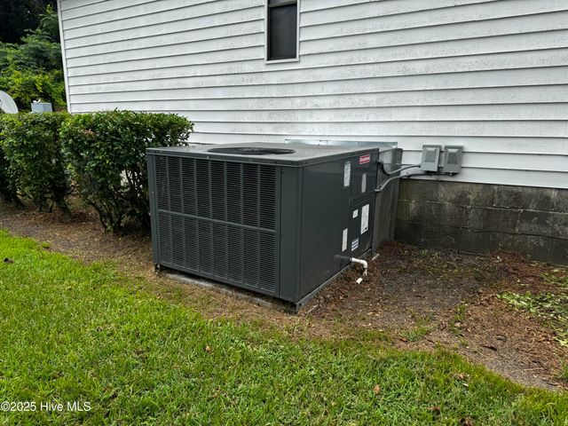 307 S Front Street, Warsaw, NC 28398