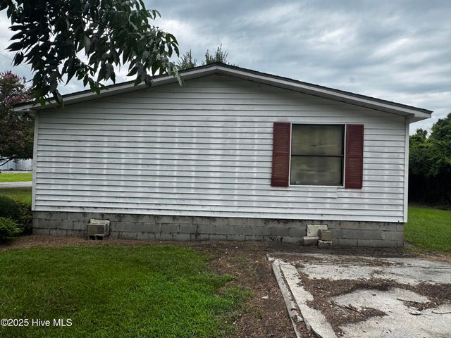 307 S Front Street, Warsaw, NC 28398
