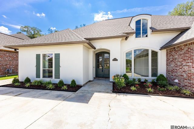13348 Williamsburg Ave, Walker, LA 70785