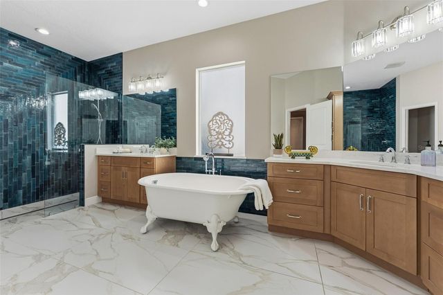 11604 SPLENDID LANE, Tampa, FL 33626