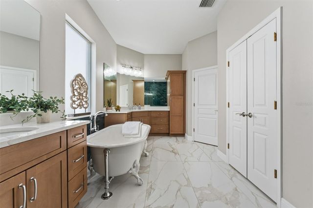 11604 SPLENDID LANE, Tampa, FL 33626