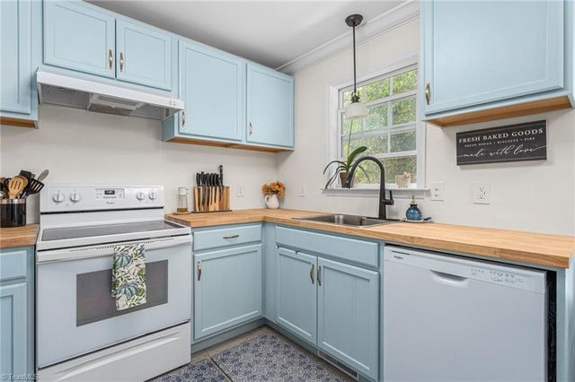 1501 Duet Drive, Siler City, NC 27344