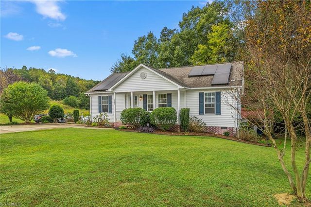 1501 Duet Drive, Siler City, NC 27344