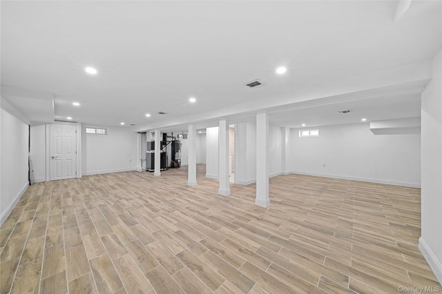 207 Wright Street, Westbury, NY 11590