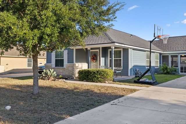 528 MAGNOLIA WIND, New Braunfels, TX 78130