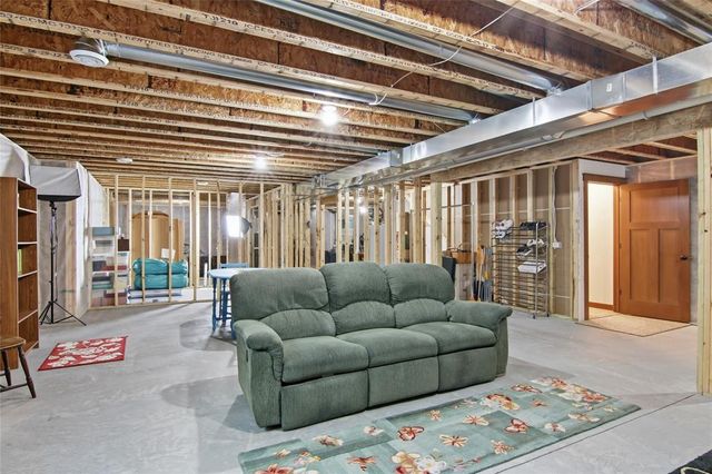 3442 Creek Ridge Drive, Eau Claire, WI 54703