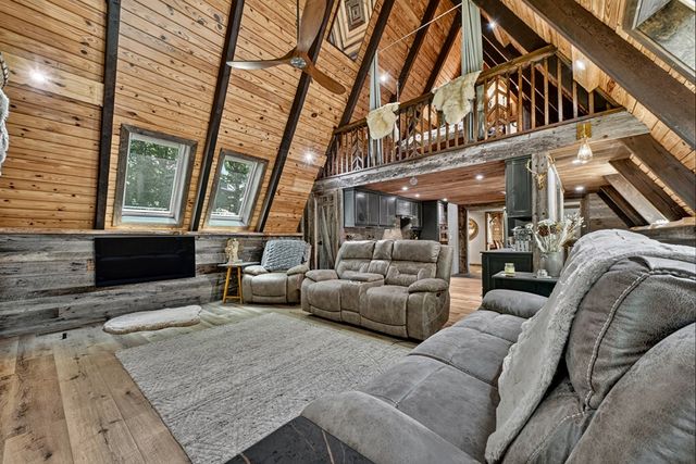 115 Pine Cone Road, Blue Ridge, GA 30513