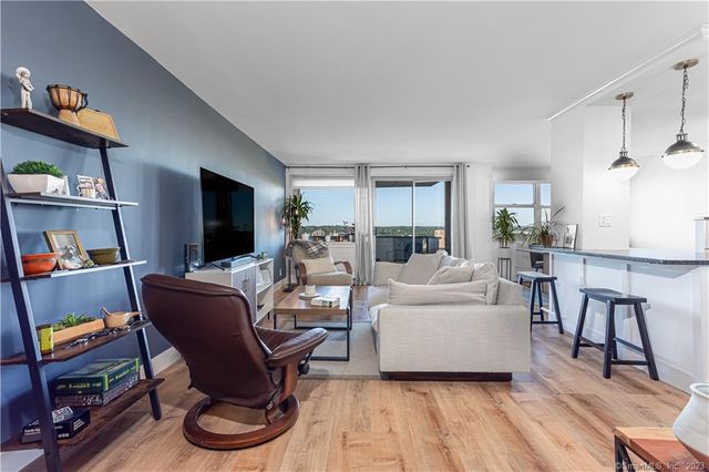 50 Glenbrook Road APT 16F, Stamford, CT 06902