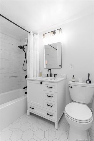 50 Glenbrook Road APT 16F, Stamford, CT 06902