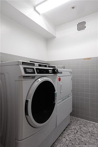 50 Glenbrook Road APT 16F, Stamford, CT 06902