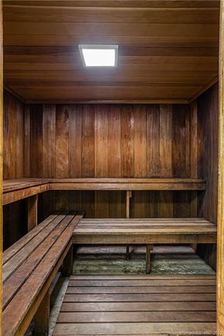 50 Glenbrook Road APT 16F, Stamford, CT 06902