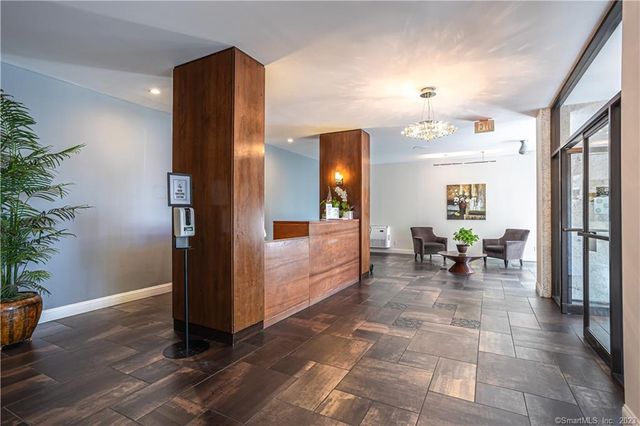 50 Glenbrook Road APT 16F, Stamford, CT 06902