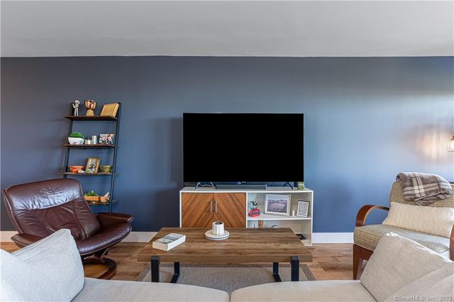 50 Glenbrook Road APT 16F, Stamford, CT 06902