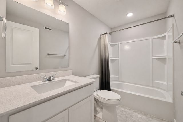 4832 Avery Court, Eagan, MN 55123