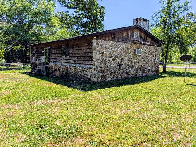 319 Farmland Drive, Rossville, GA 30741