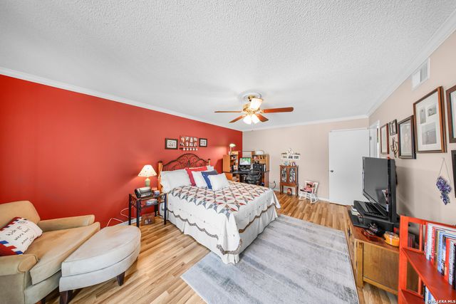 8915 Datapoint Dr Apt 49G, San Antonio, TX 78229