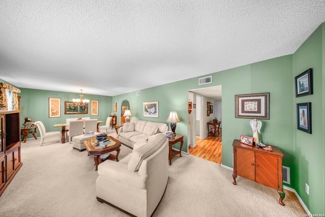 8915 Datapoint Dr Apt 49G, San Antonio, TX 78229