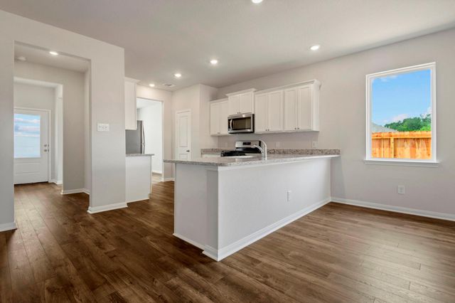 320 Kingston Way, Waller, TX 77484