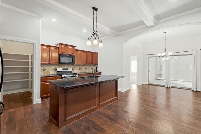 705 W Cottonwood, Valley Center, KS 67147