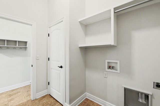 705 W Cottonwood, Valley Center, KS 67147