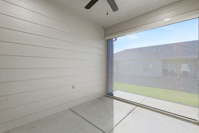 705 W Cottonwood, Valley Center, KS 67147