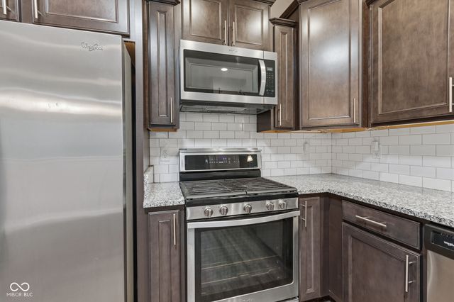 388 Angelina Way, Avon, IN 46123