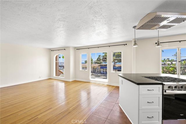 976 S Coast S A, Laguna Beach, CA 92651