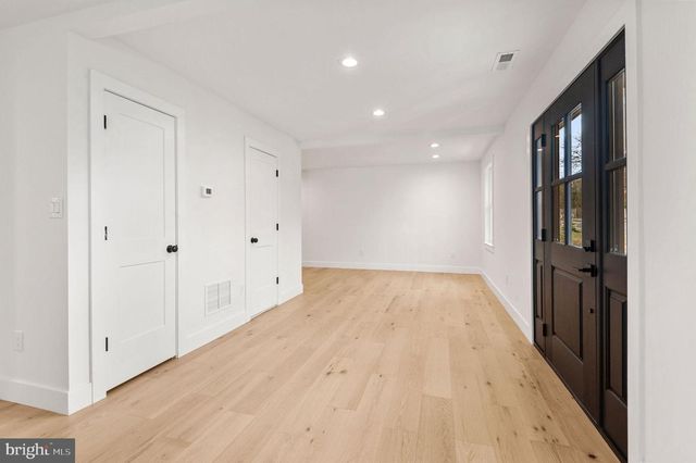 215 N FRANKLIN ST, Doylestown, PA 18901