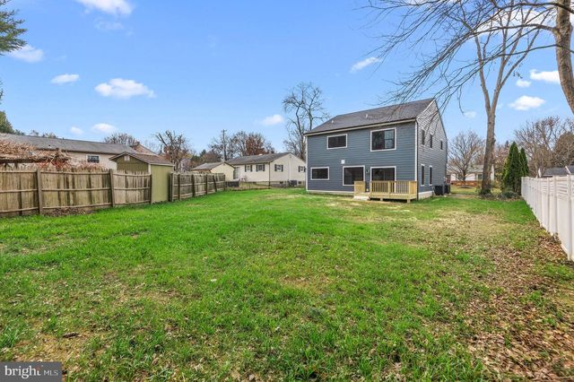 215 N FRANKLIN ST, Doylestown, PA 18901