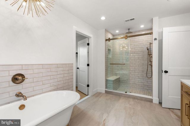 215 N FRANKLIN ST, Doylestown, PA 18901