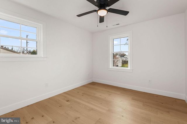 215 N FRANKLIN ST, Doylestown, PA 18901