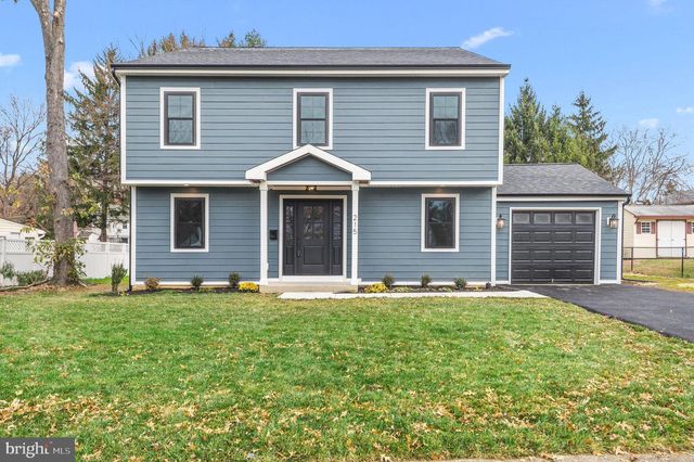 215 N FRANKLIN ST, Doylestown, PA 18901