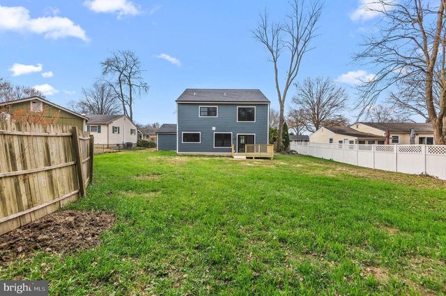 215 N FRANKLIN ST, Doylestown, PA 18901